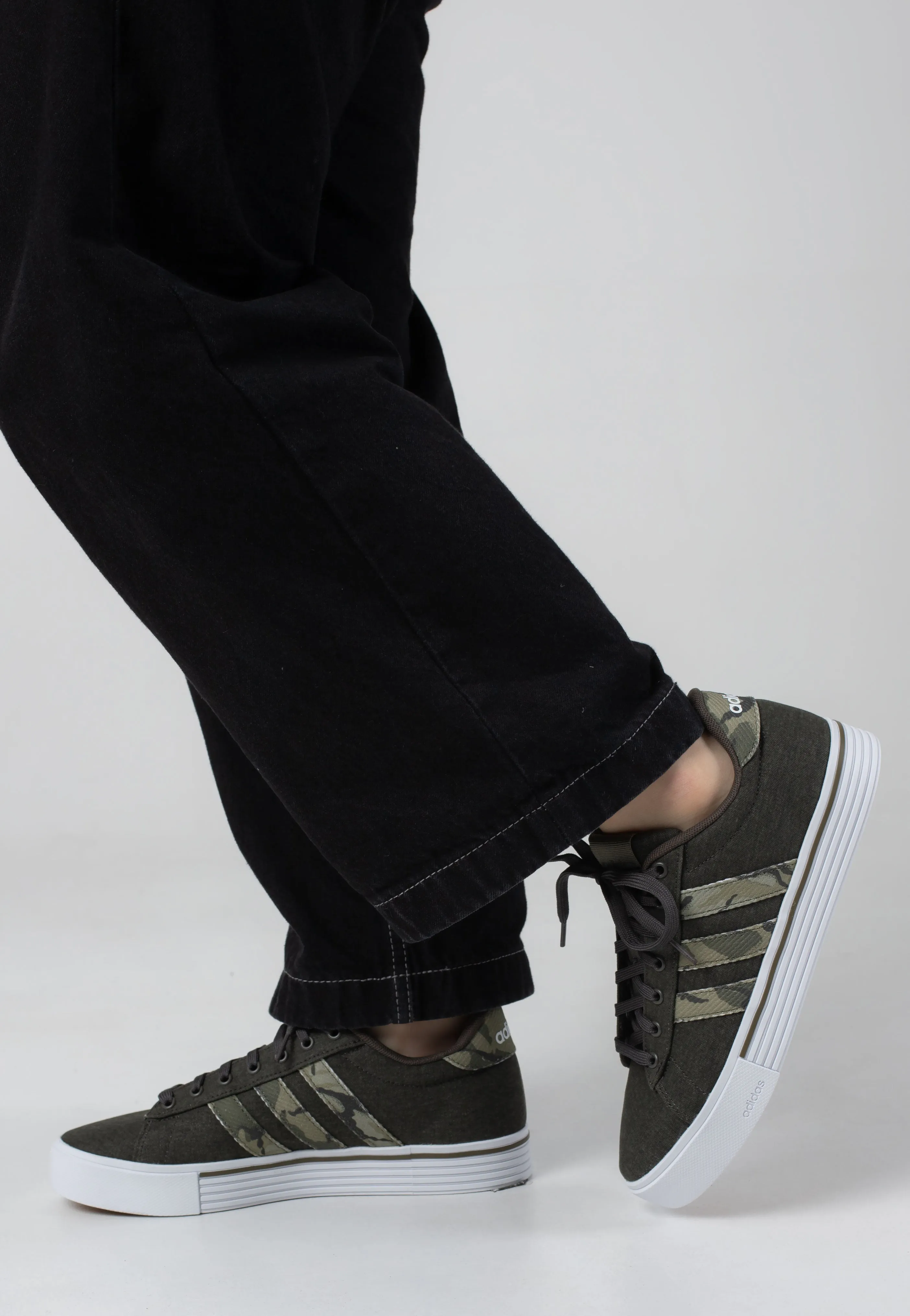 Adidas - Daily 4.0 Shaoli/Olistr/Cblack - Shoes