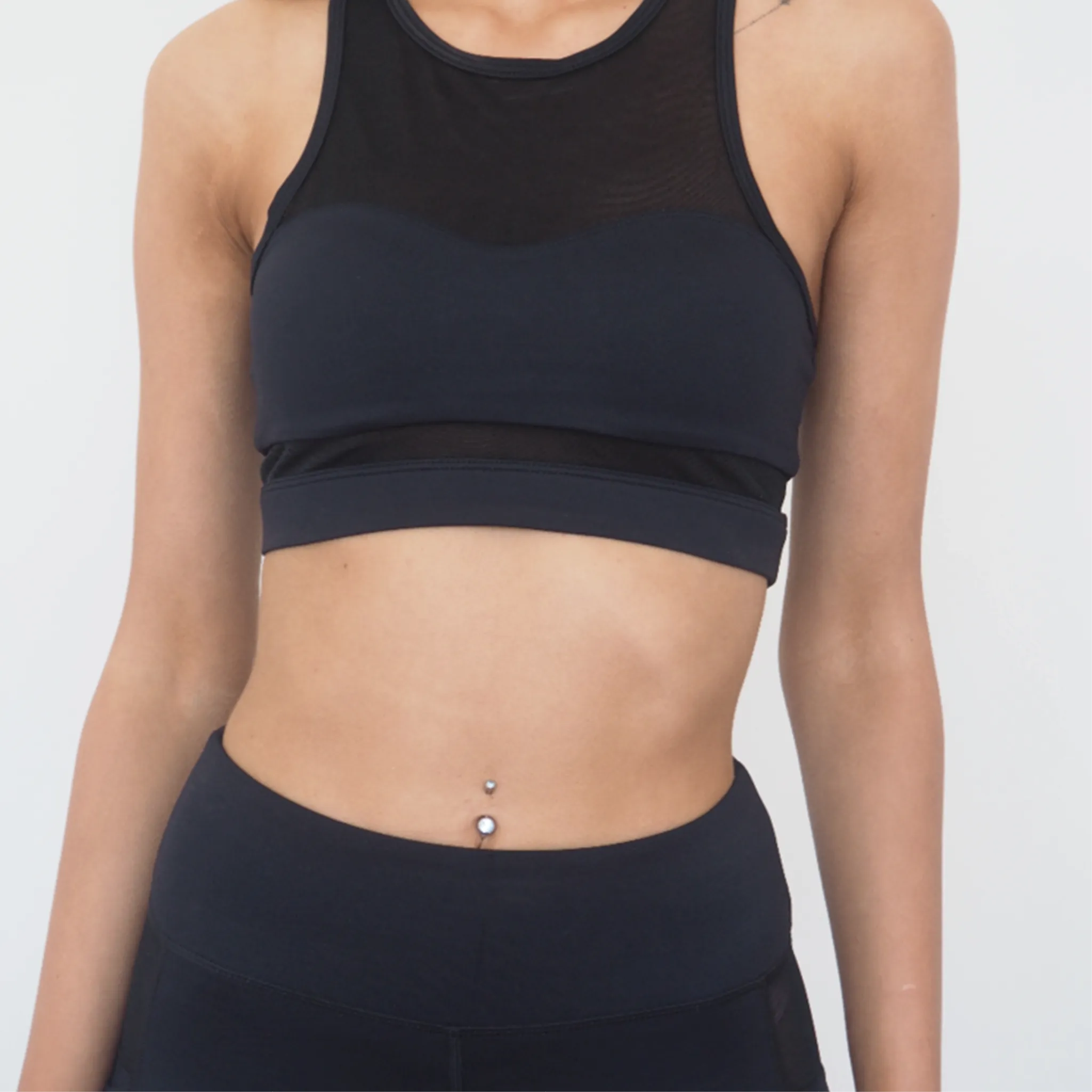 HYBRID MESH CROP // BLACK