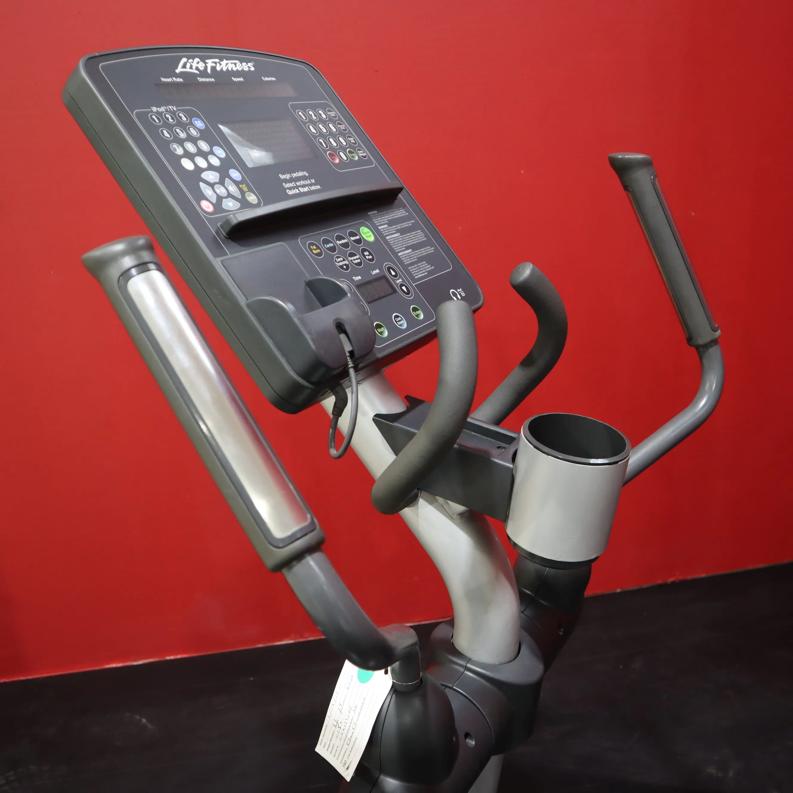 Life Fitness CLSX Integrity Series Elliptical Trainer (Refurbished)