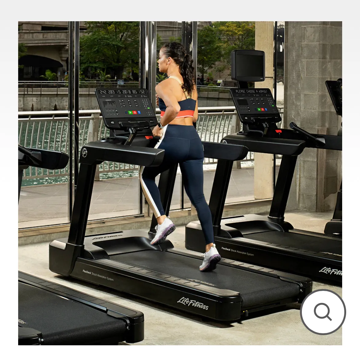 Life Fitness Club Series   Treadmill