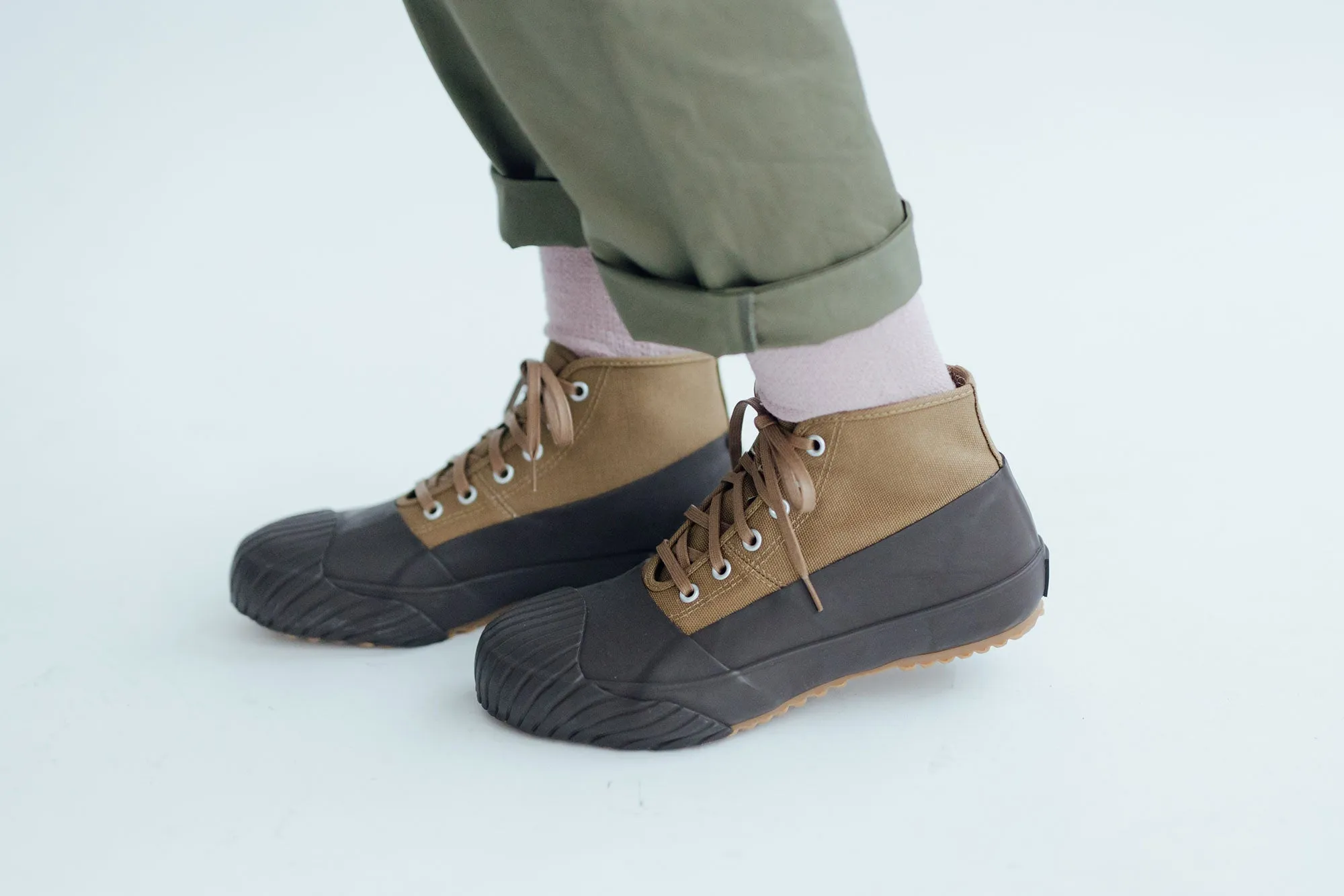 MOONSTAR ALWEATHER BROWN