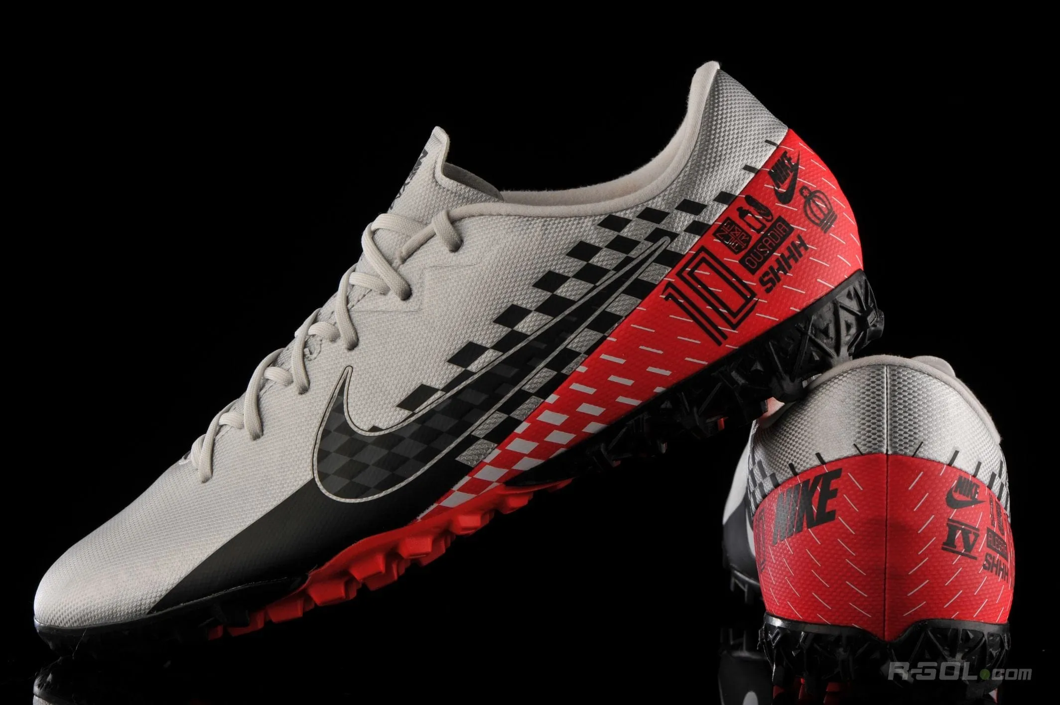 Nike Footwear Shoes At7995-006 Vapor 13 Academy Njr Tf fw19 FOOTBALL MEN Grey, Red and Black