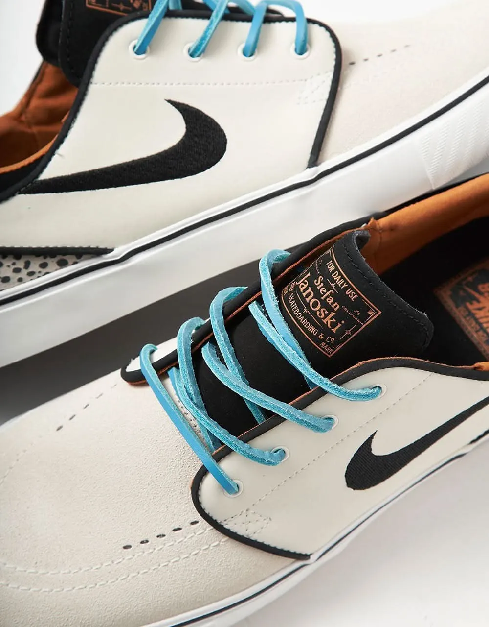 Nike SB 'Safari Electric Pack' Zoom Janoski OG  Skate Shoes - Phantom/Chlorine Blue-Black