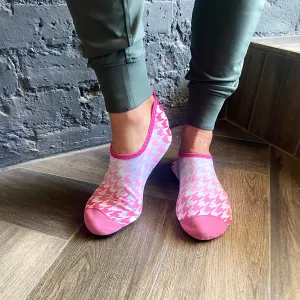 Rebounding Shoes | Houndstooth Soles