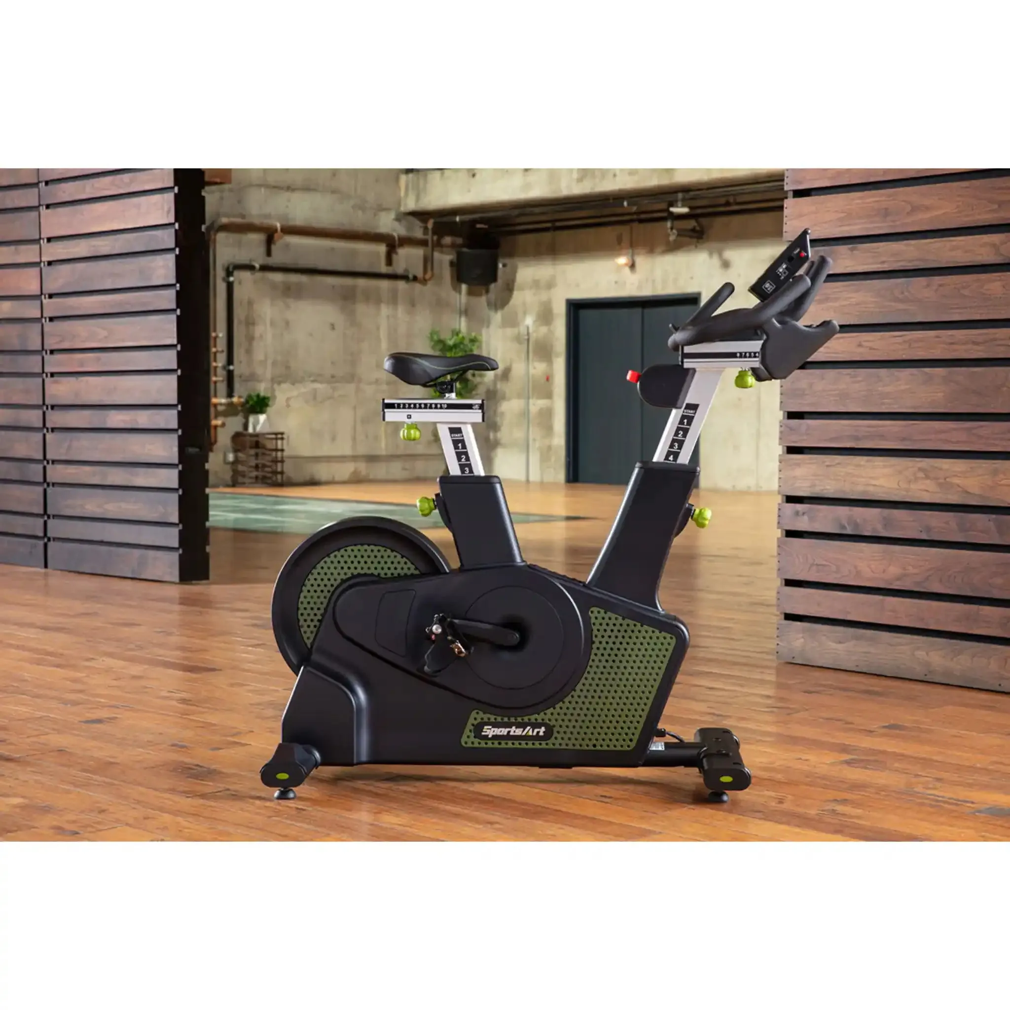 SportsArt G516 Vatio Status Eco-Power Upright Bike