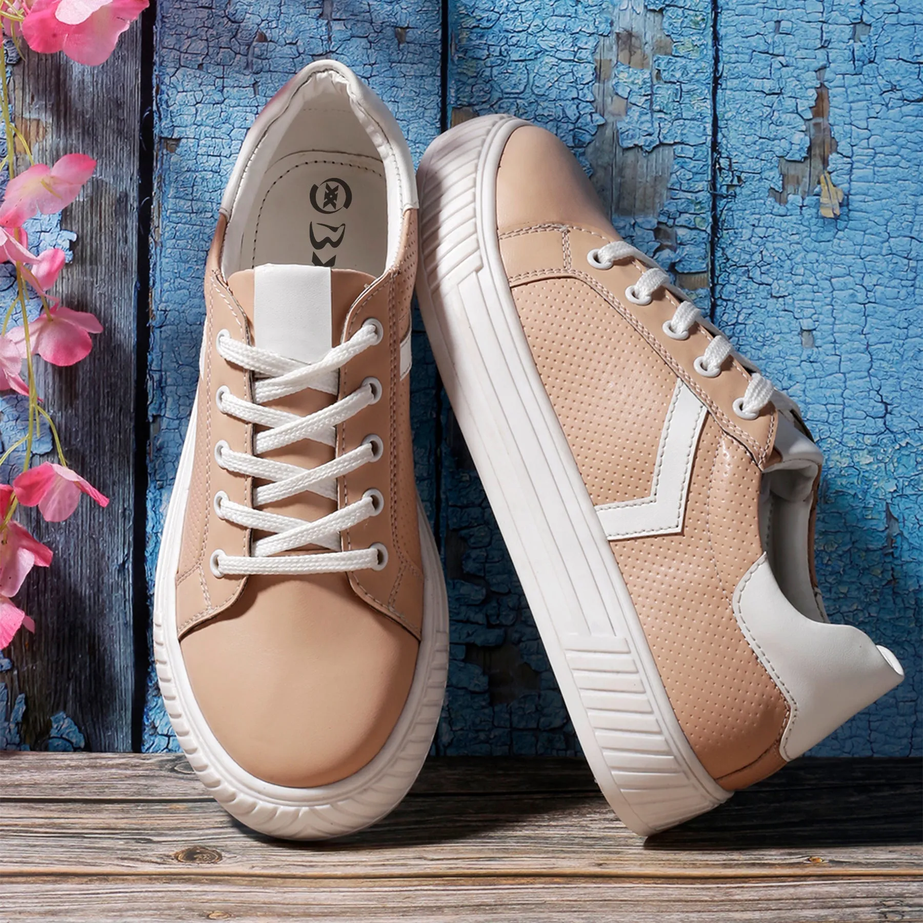 Women's Casual Sneakers Lace-up Shoes